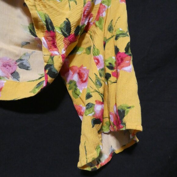 U2B | medium | Floral Yellow Crop Top | Zip-Up Back - Picture 9 of 16